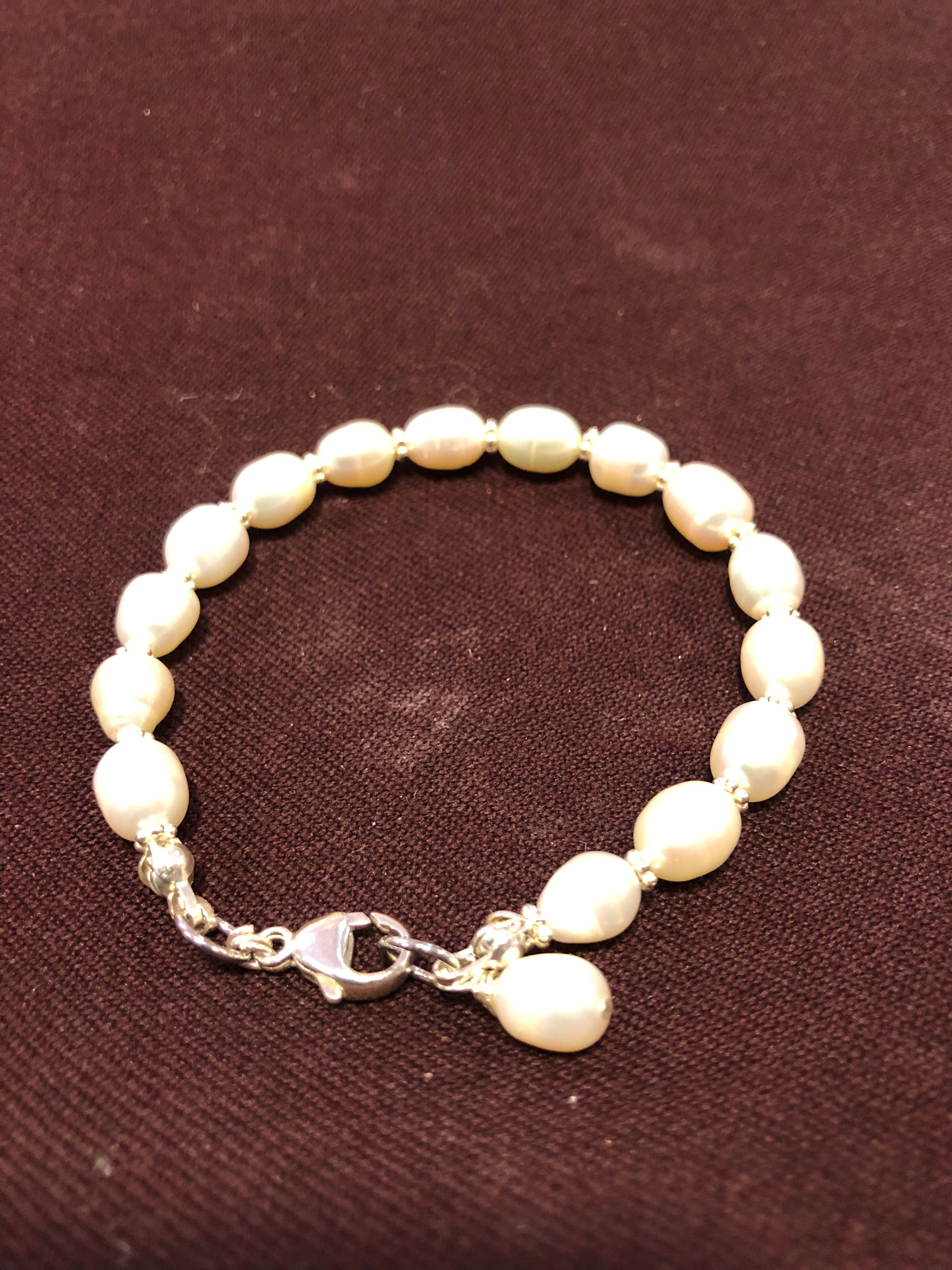 Natural fresh water Pearl bracelet set with sterling silver