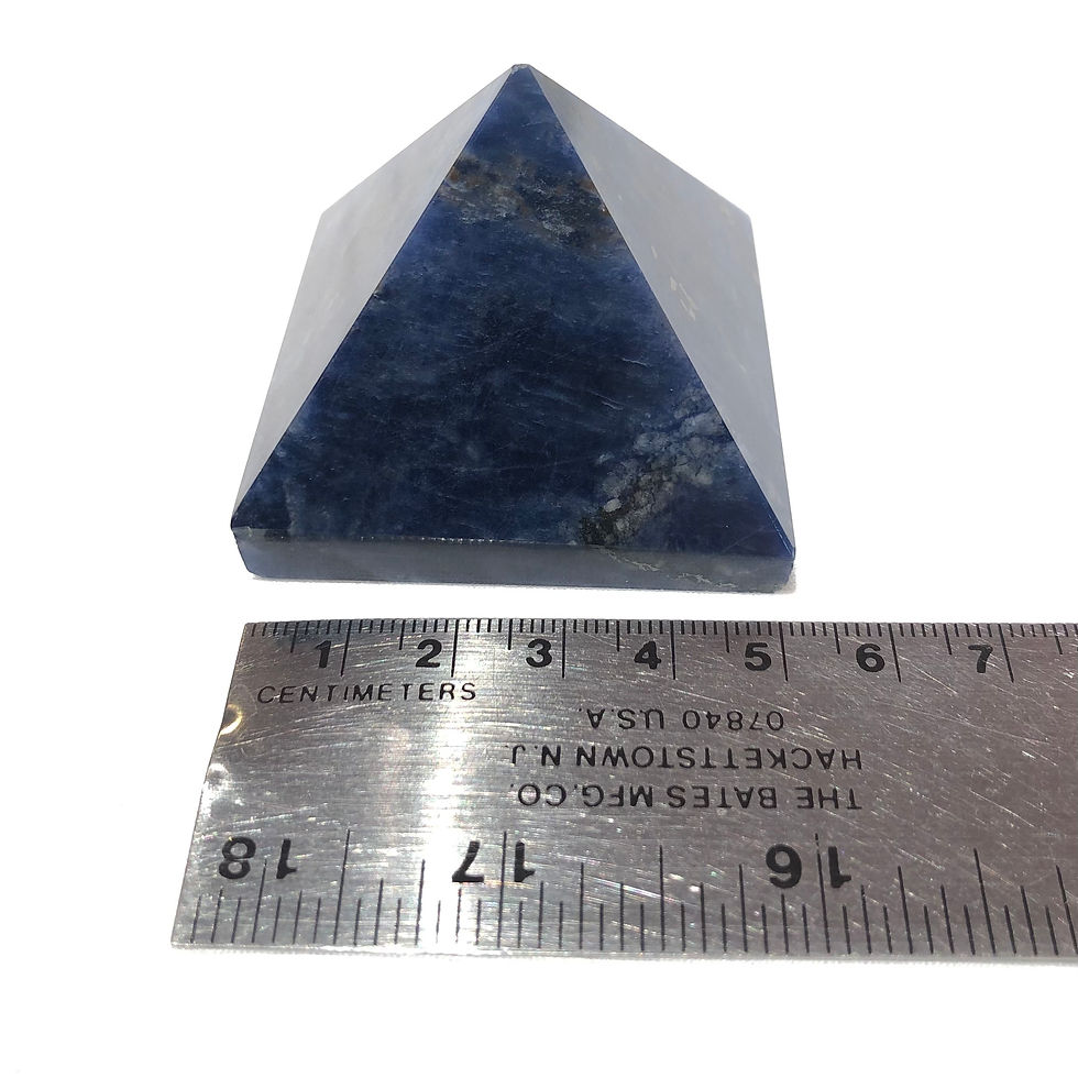 Thumbnail: Sodalite pyramid