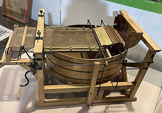 Fourdrinier_machine_model.jpg