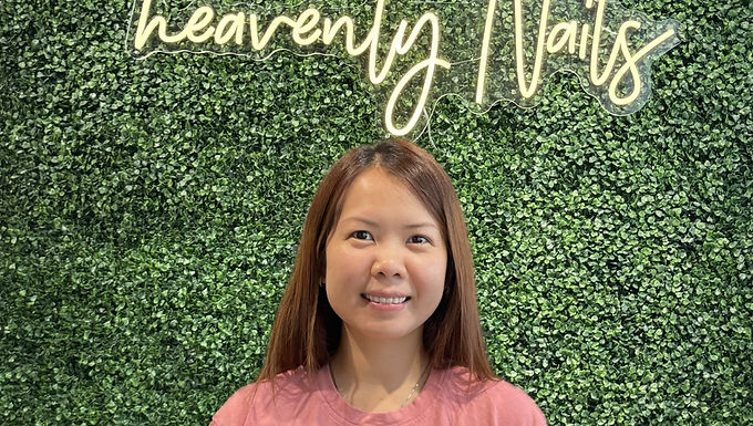 Licensed SENIOR Technician-DIP+GEL at Heavenly Nails & Spa Tampa. Available: Mon, Wed – Sun.