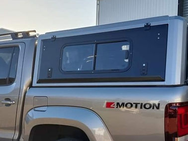 Bakkie side with canopy