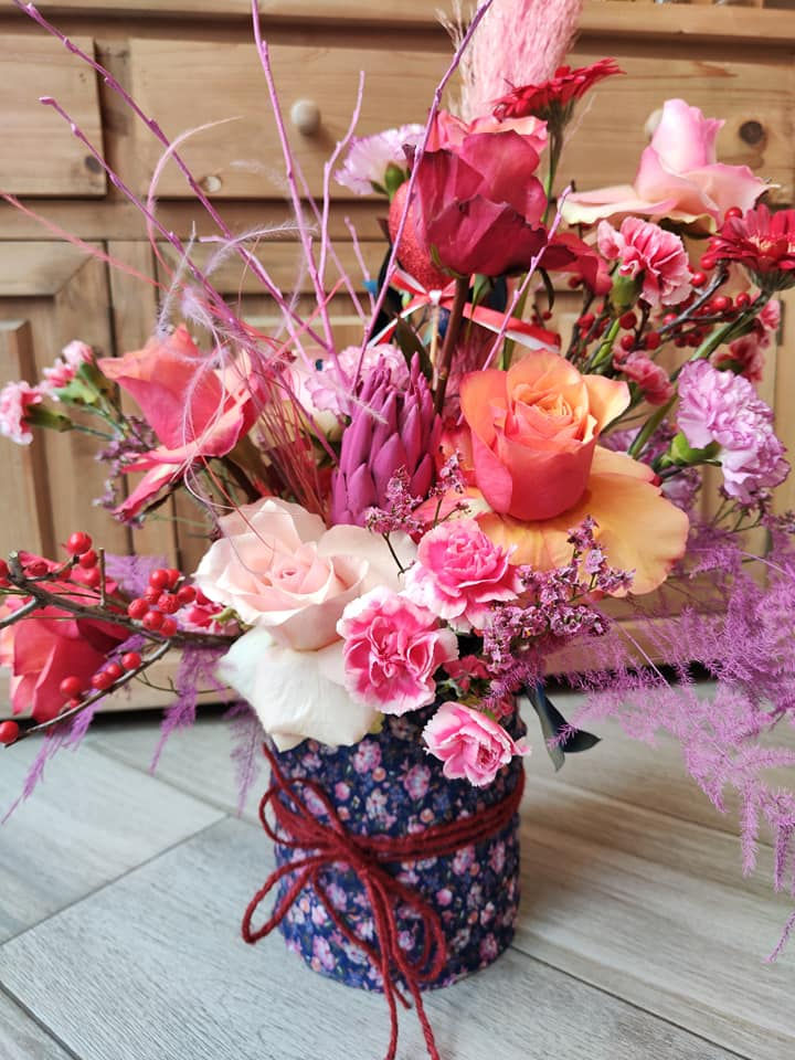 Miniatura: Secchielli/Innaffiatoi shabby con fiori (€35/78)