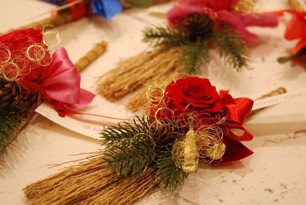 Miniatura: Scopine Scacciaguai con rosa stabilizzata (€15/20)