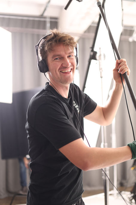 Kurzfilmdreh Aridfield Shortfilm Translate, AI, SciFi, Filmproduktion in Erfurt, Thüringen