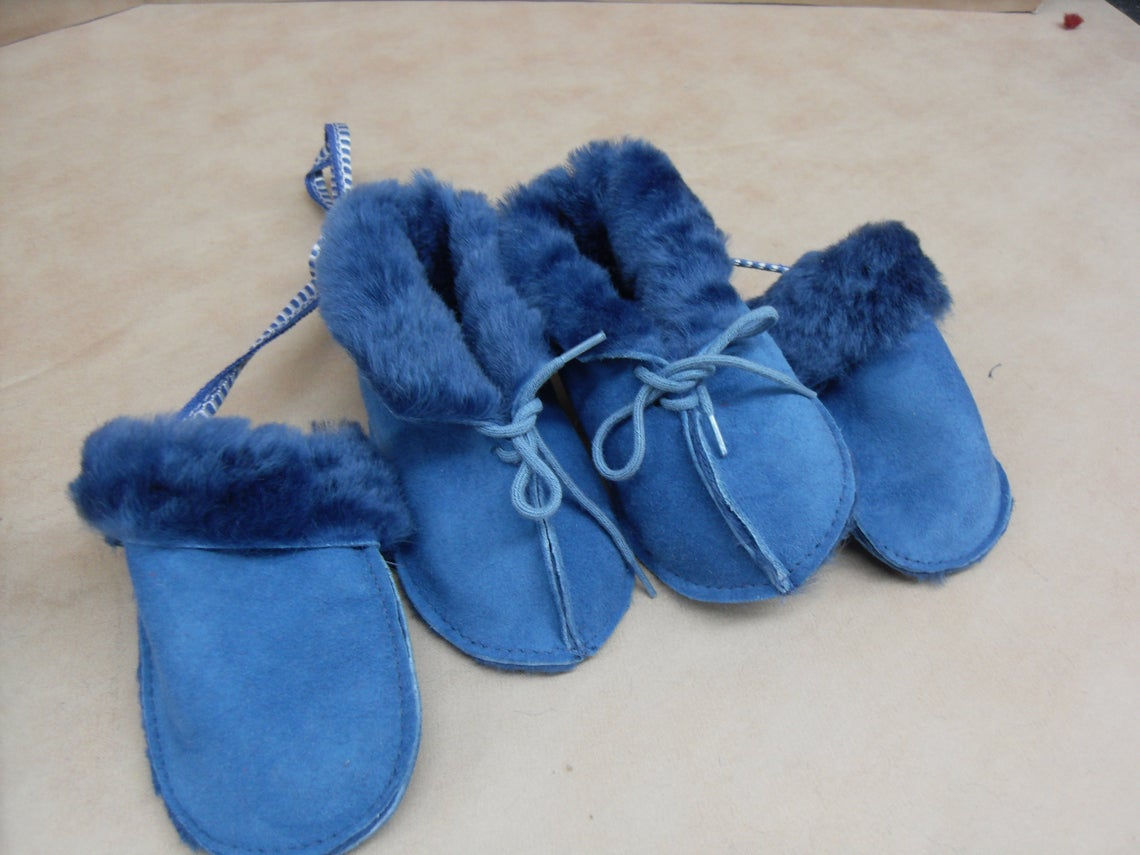 Children's Slipper Sheepskin Bootee & Puddy Mitt Set