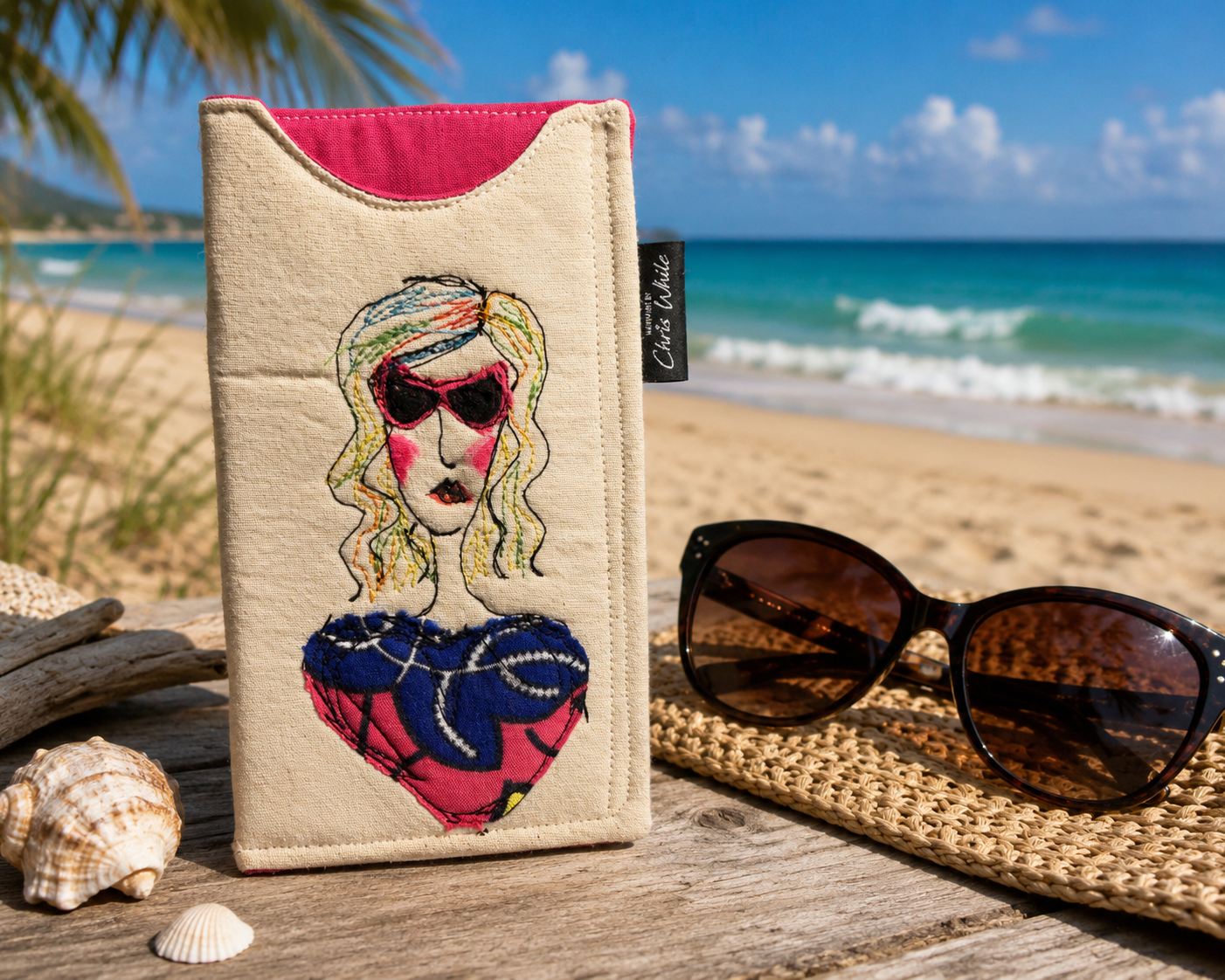 'Chicas' Glasses Case - Beth