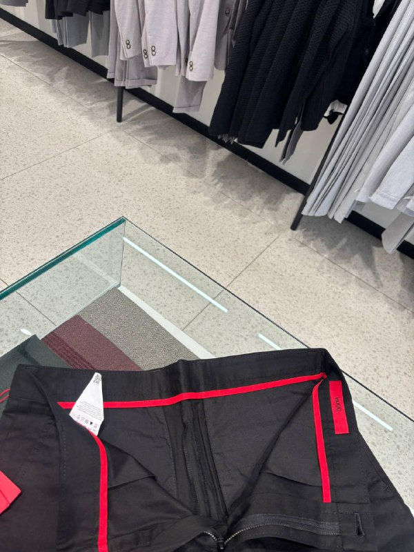 HUGO BOSS Men's Pants