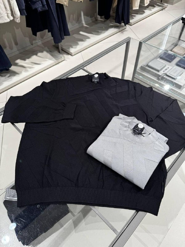 ARMANI Men's Sweatshirt