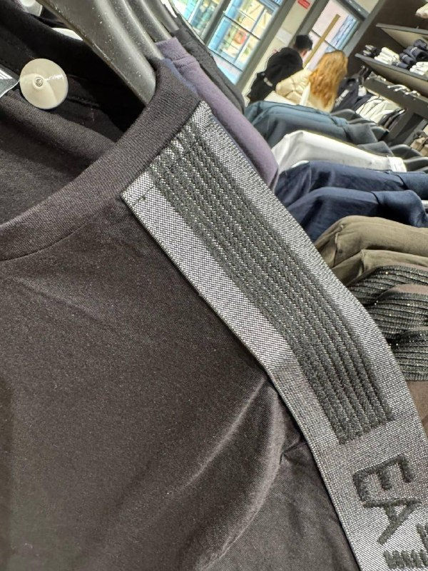 ARMANI Men's T-Shirt