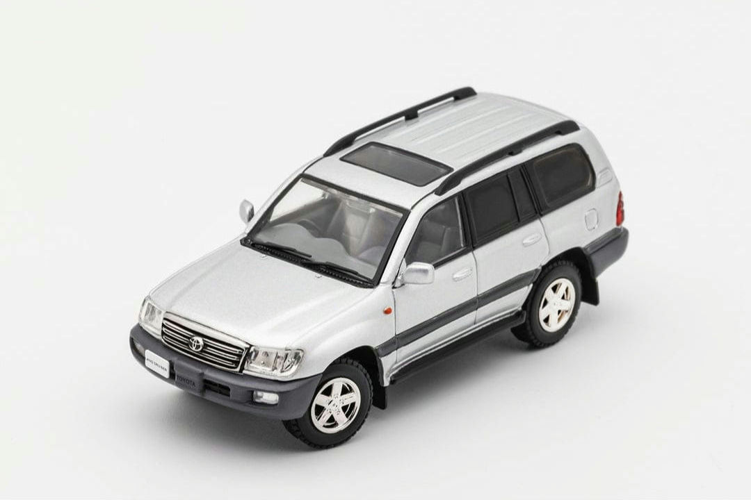 PRE ORDER>GCD Toyota Land Cruiser 100 Silver 1:64