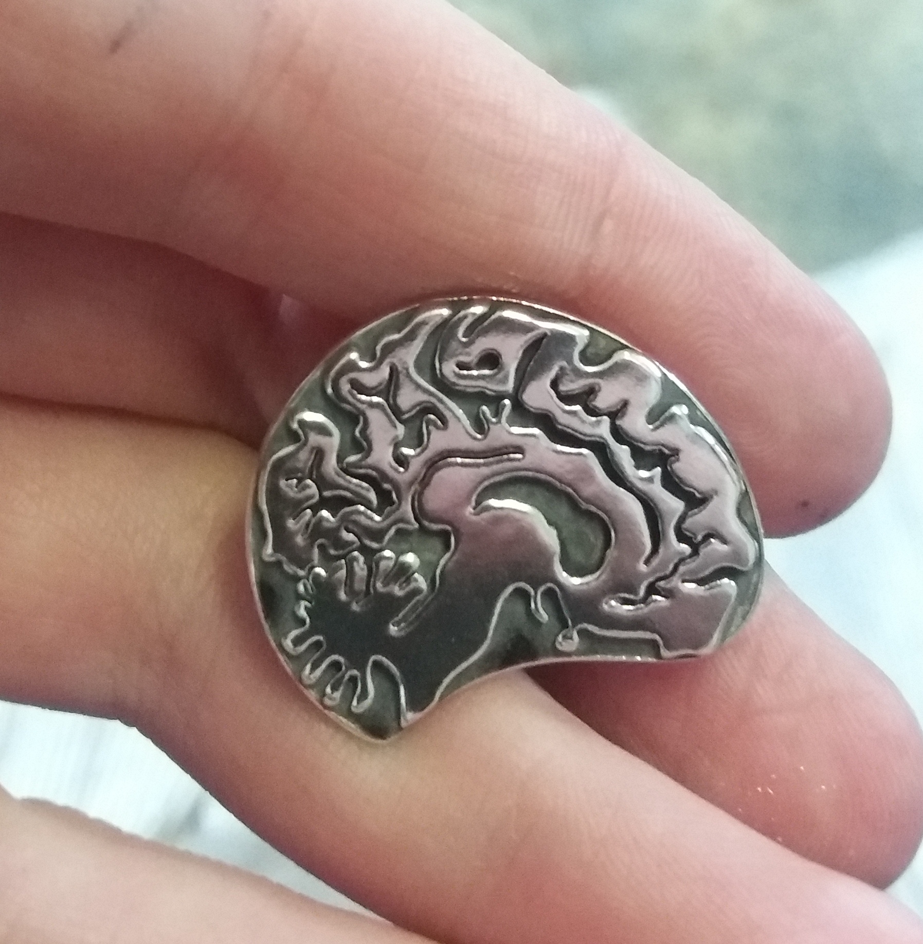 Silver brain pin badge