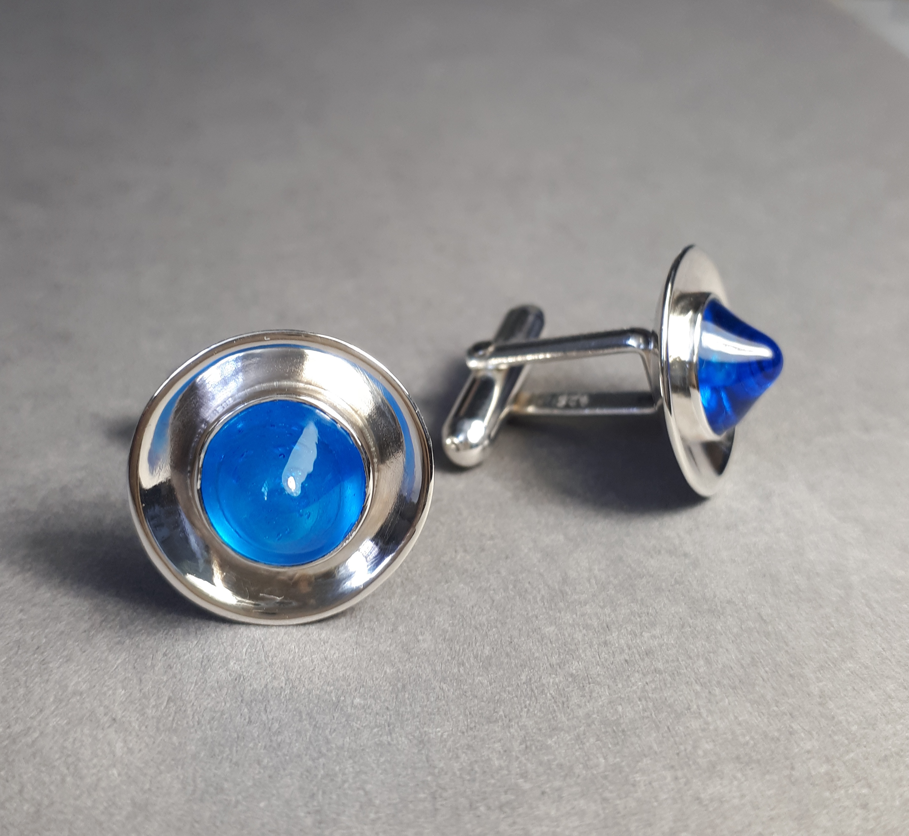 Cufflinks