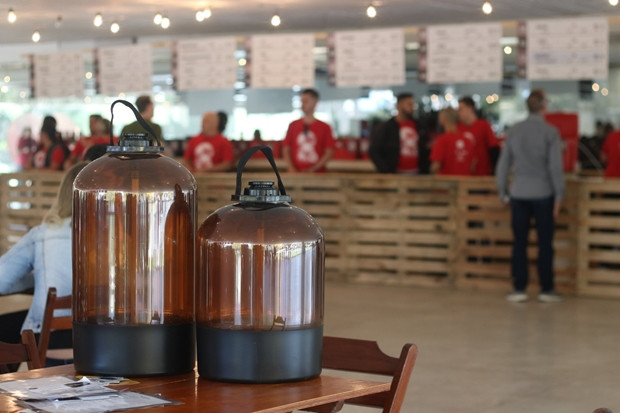 Barril produzido em PET é ótima opção para transporte de cerveja no verão