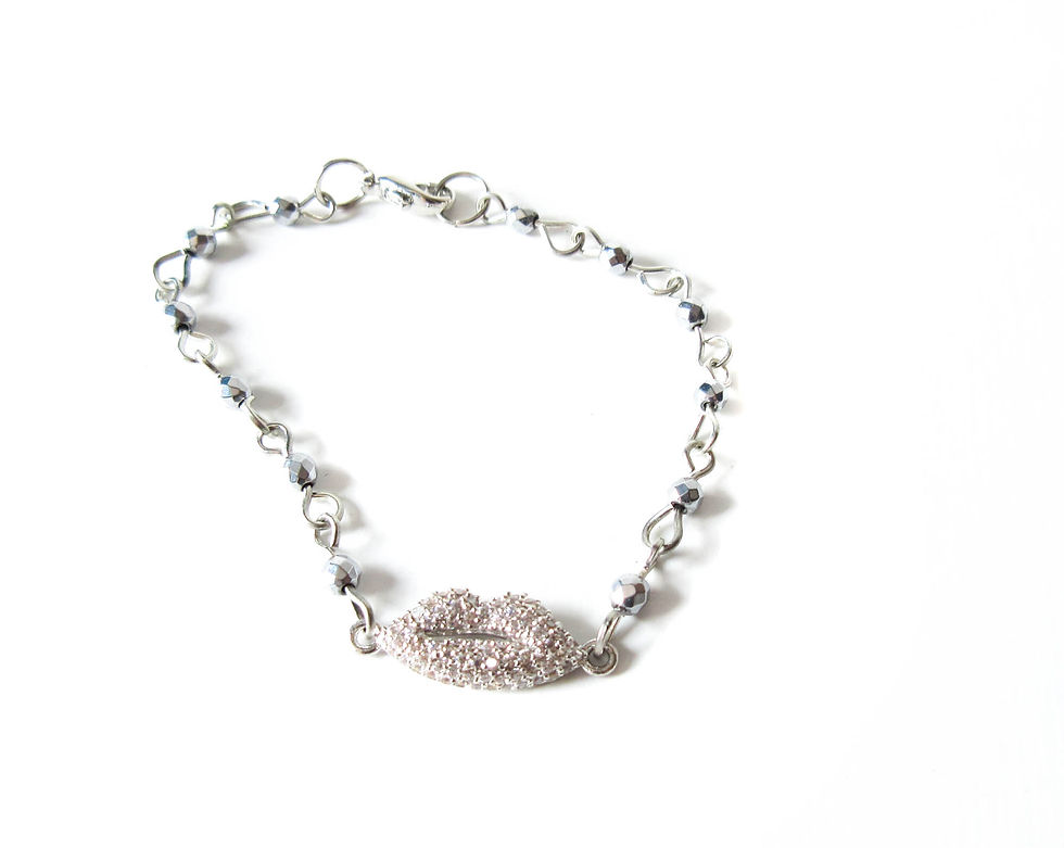 Thumbnail: Rhinestone Lip Bracelet Black or Silver Tone
