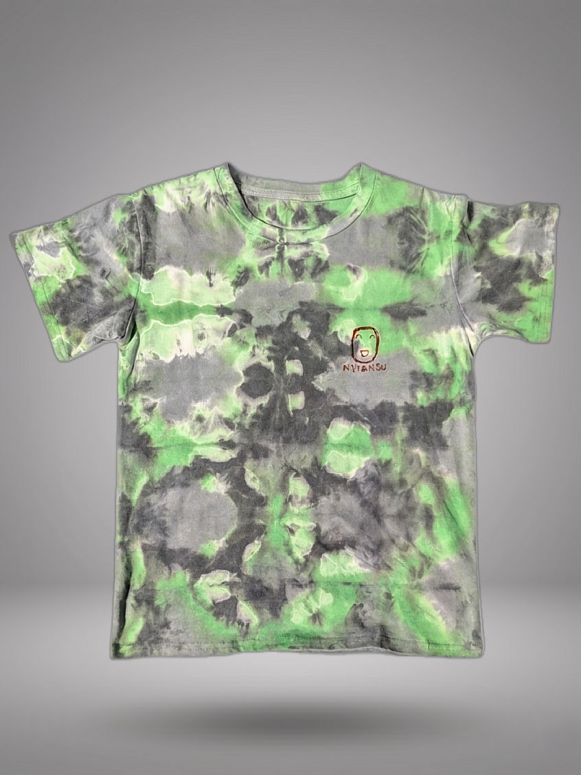 Handmade Adire Oniko tie-dye. Hand-painted Ghanaian Adinkra symbols on the back of NYIANSU