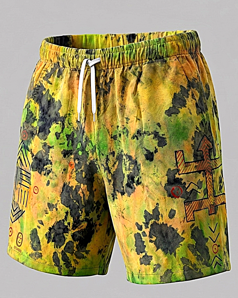 Hand-painted shorts by NYIANSU for Esteta Atelier Barcelona. Nteasee Ghanaian Adinkra symbol meaning cooperation and spiritua