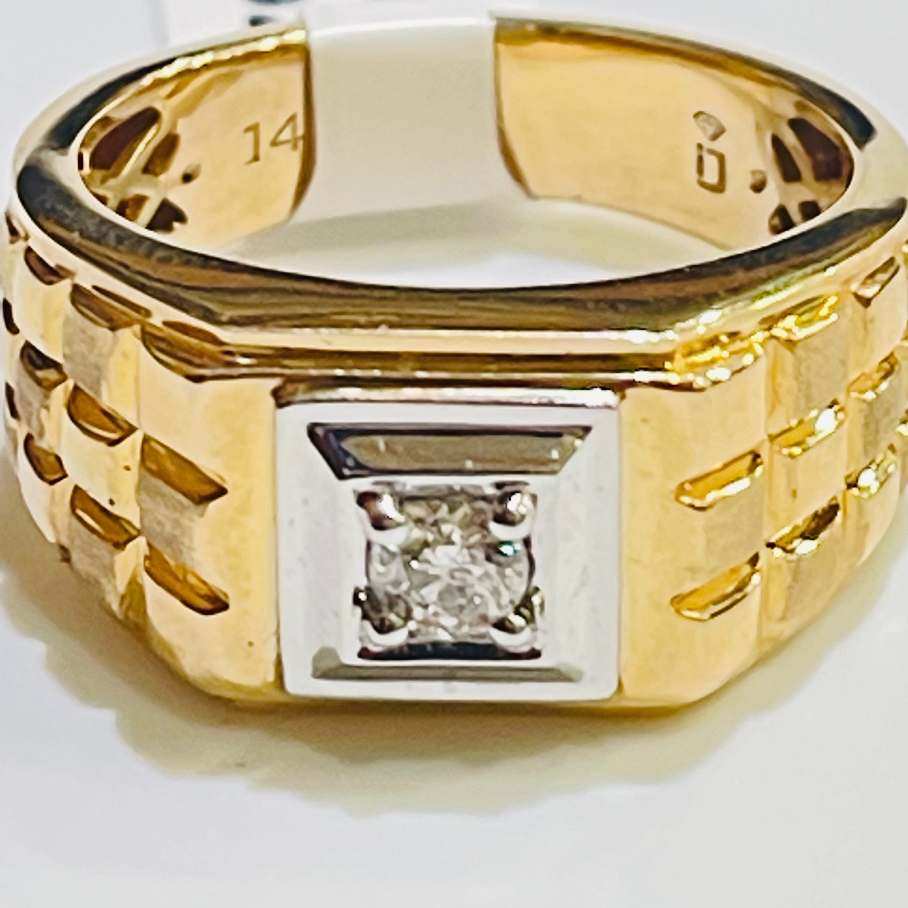 Men’s diamond ring