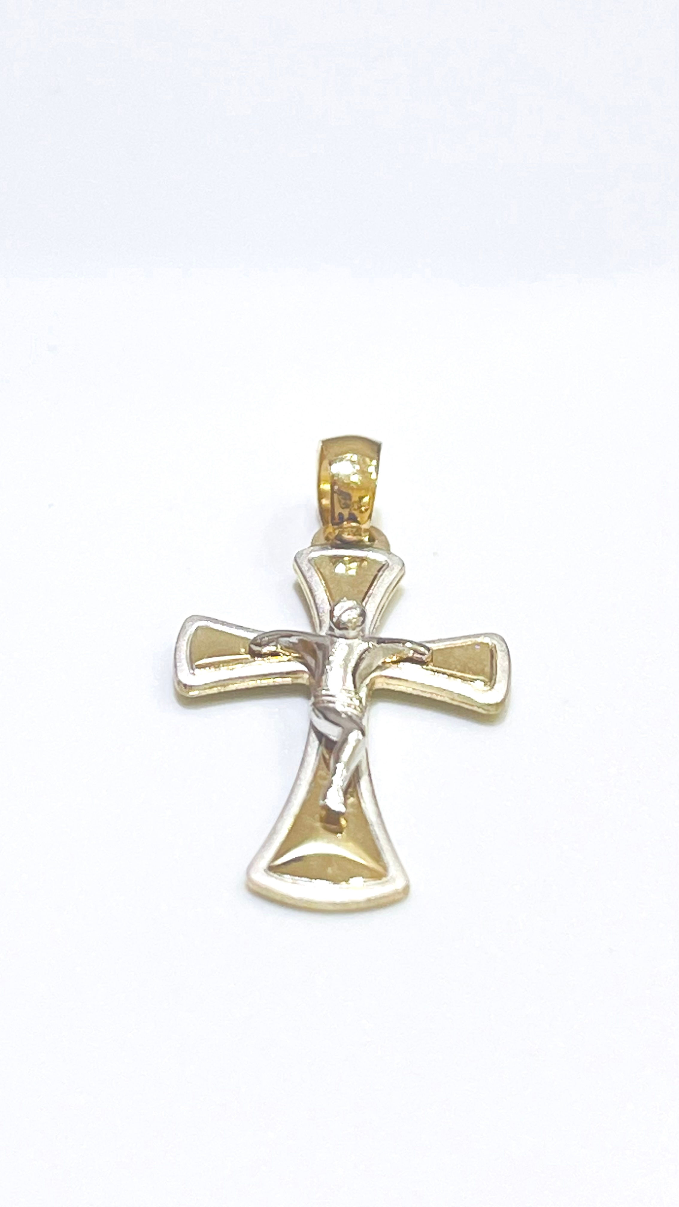 Cross pendant