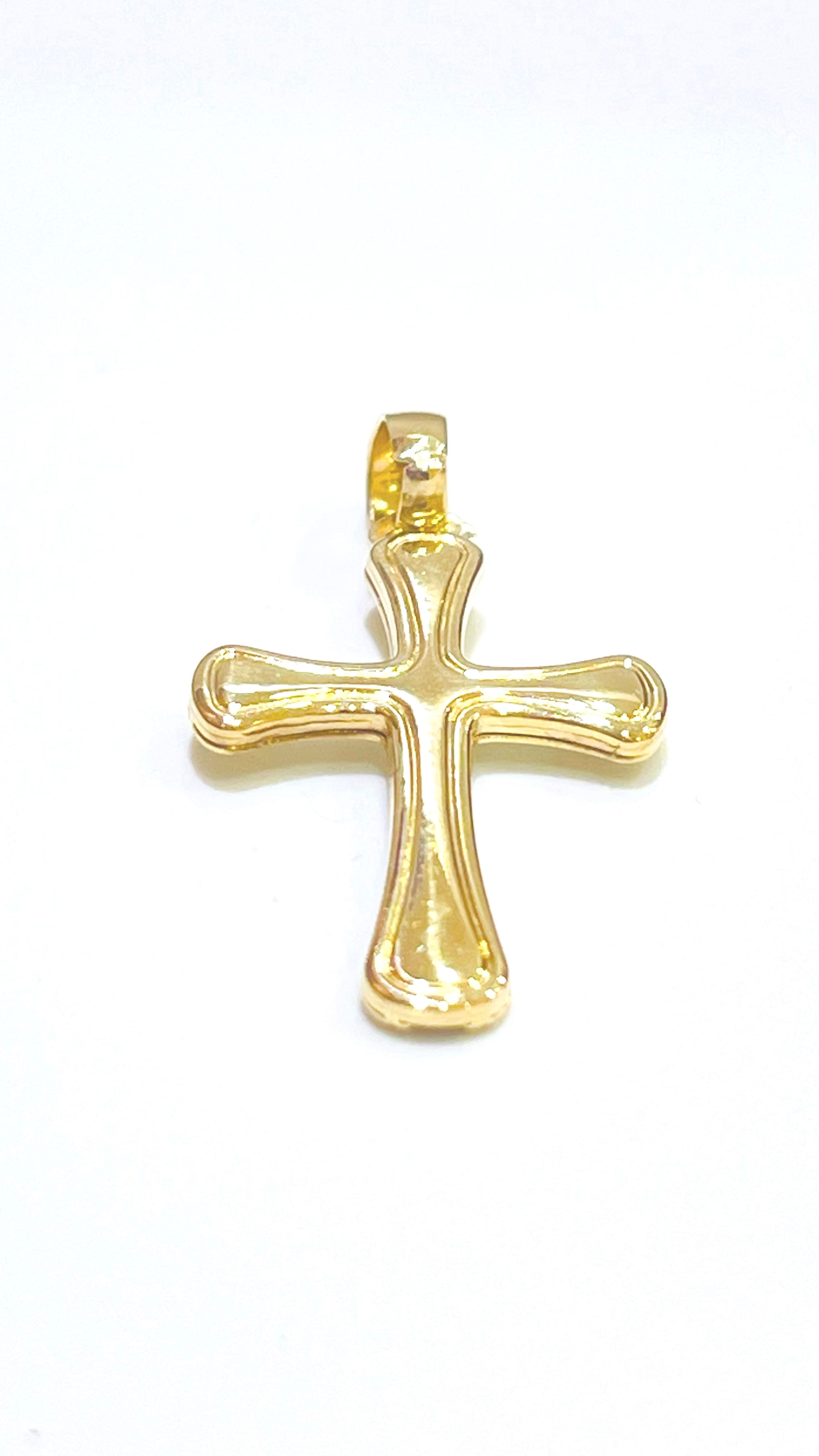 Cross pendant