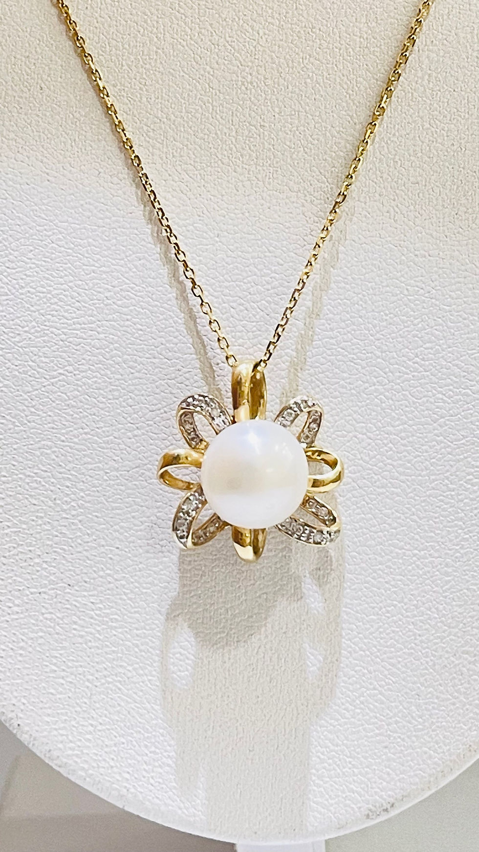 Miniature : Pearl necklace 