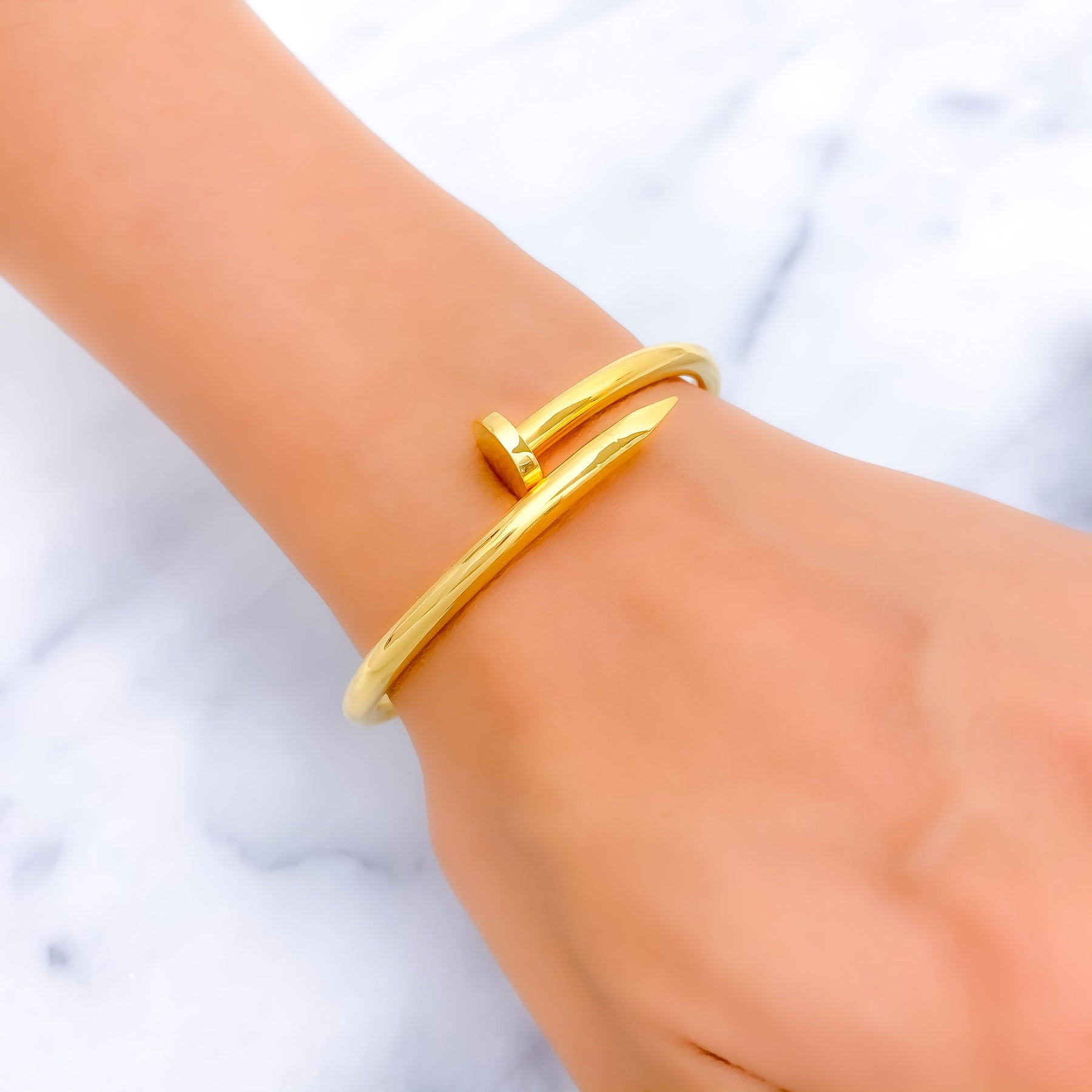 Nail bangle 