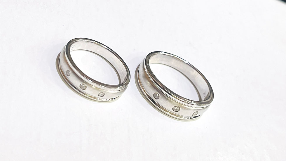 Thumbnail: Couple wedding ring diamond 