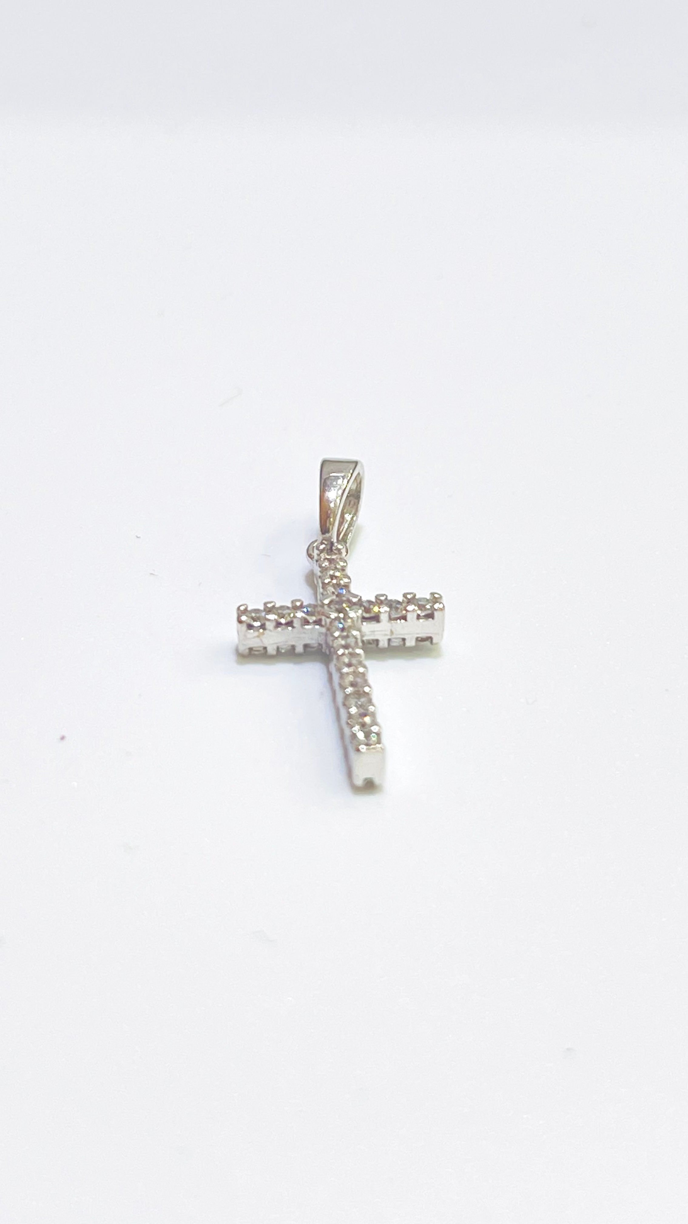Cross pendant