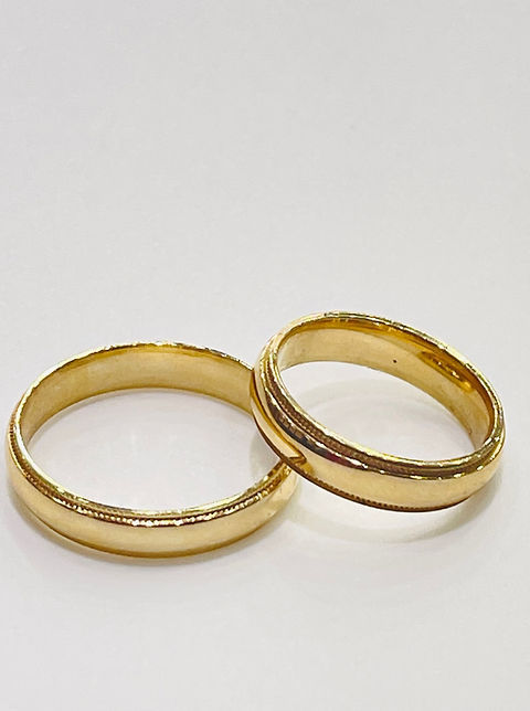 Thumbnail: Couple wedding ring