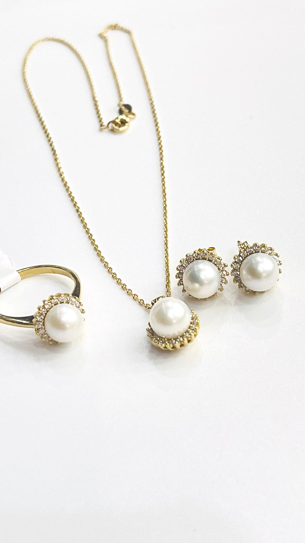 Thumbnail: Natural pearl set