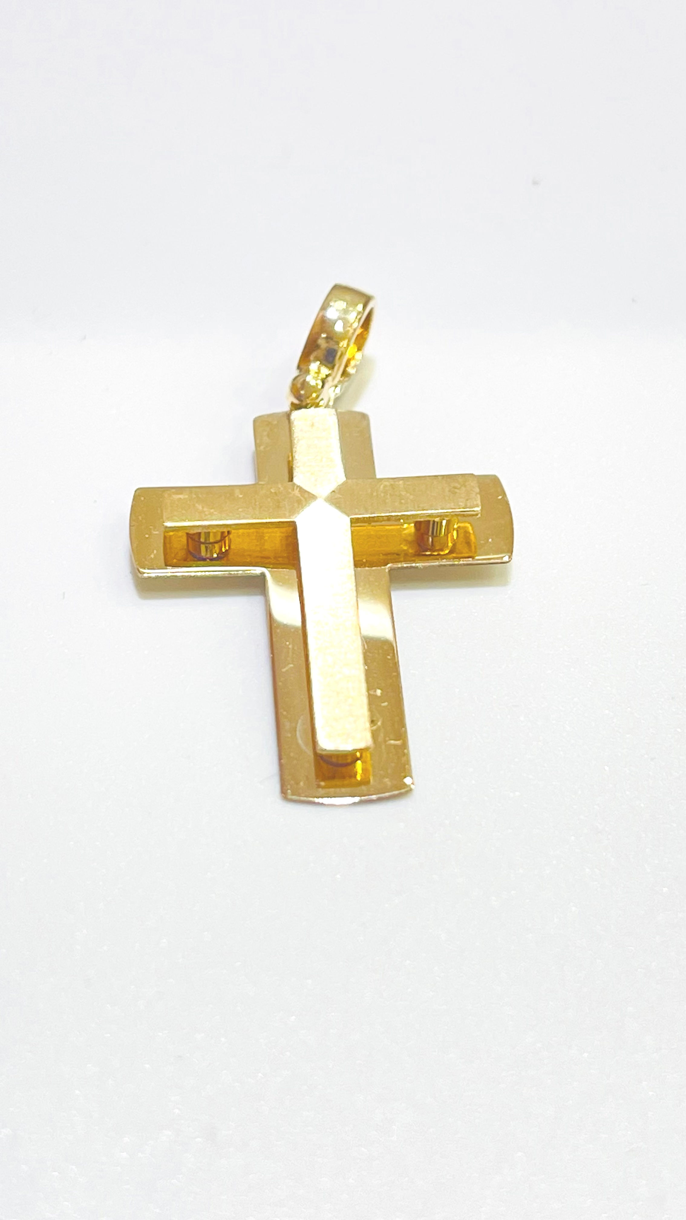 Cross pendant