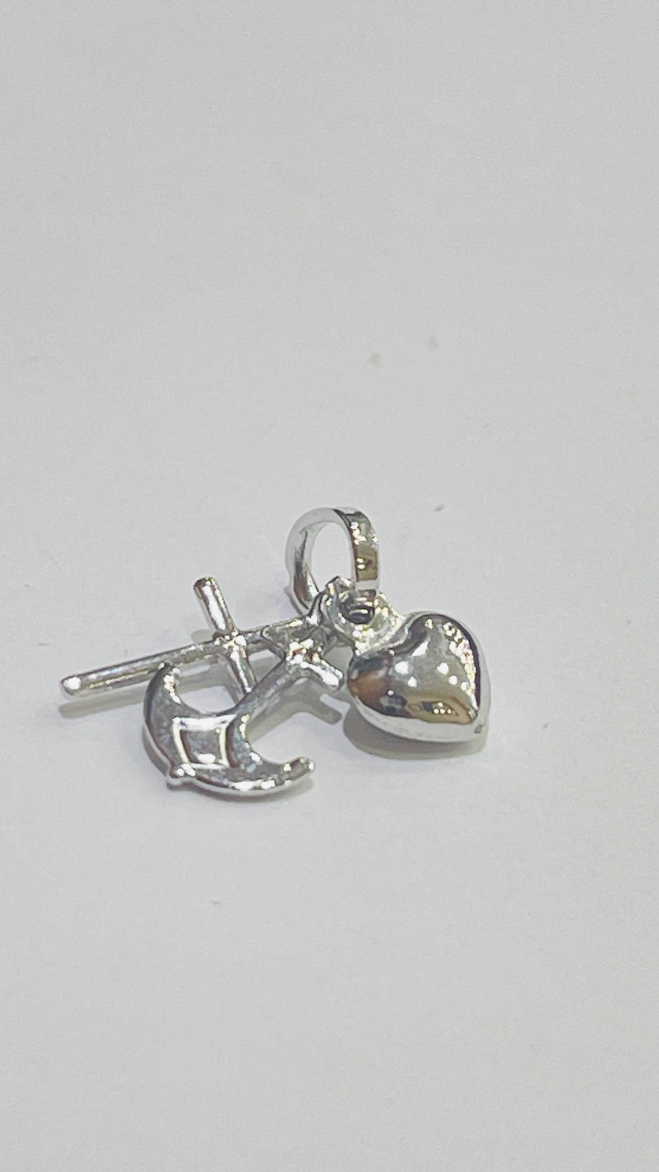 Hope pendant 