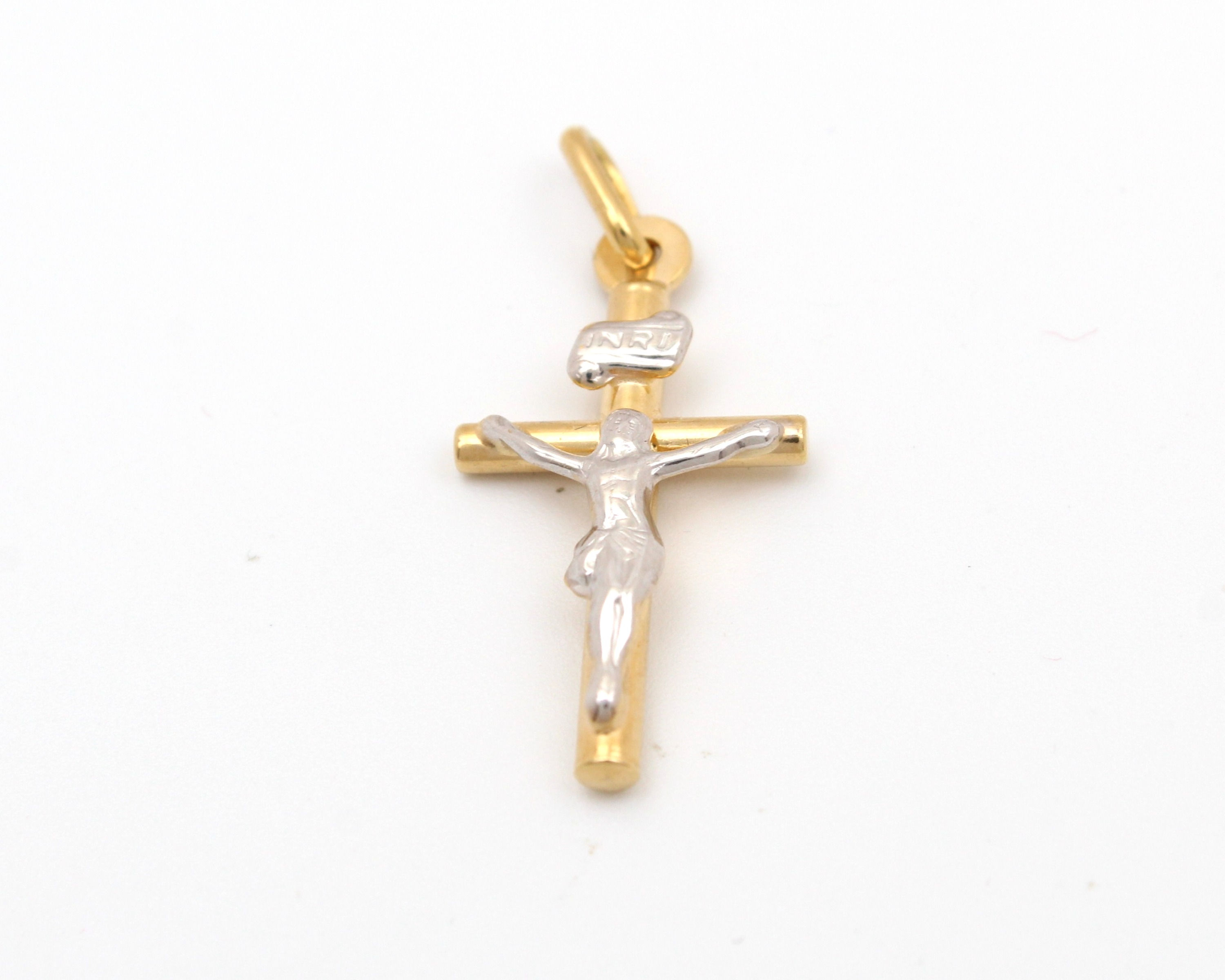CROSS PENDANT