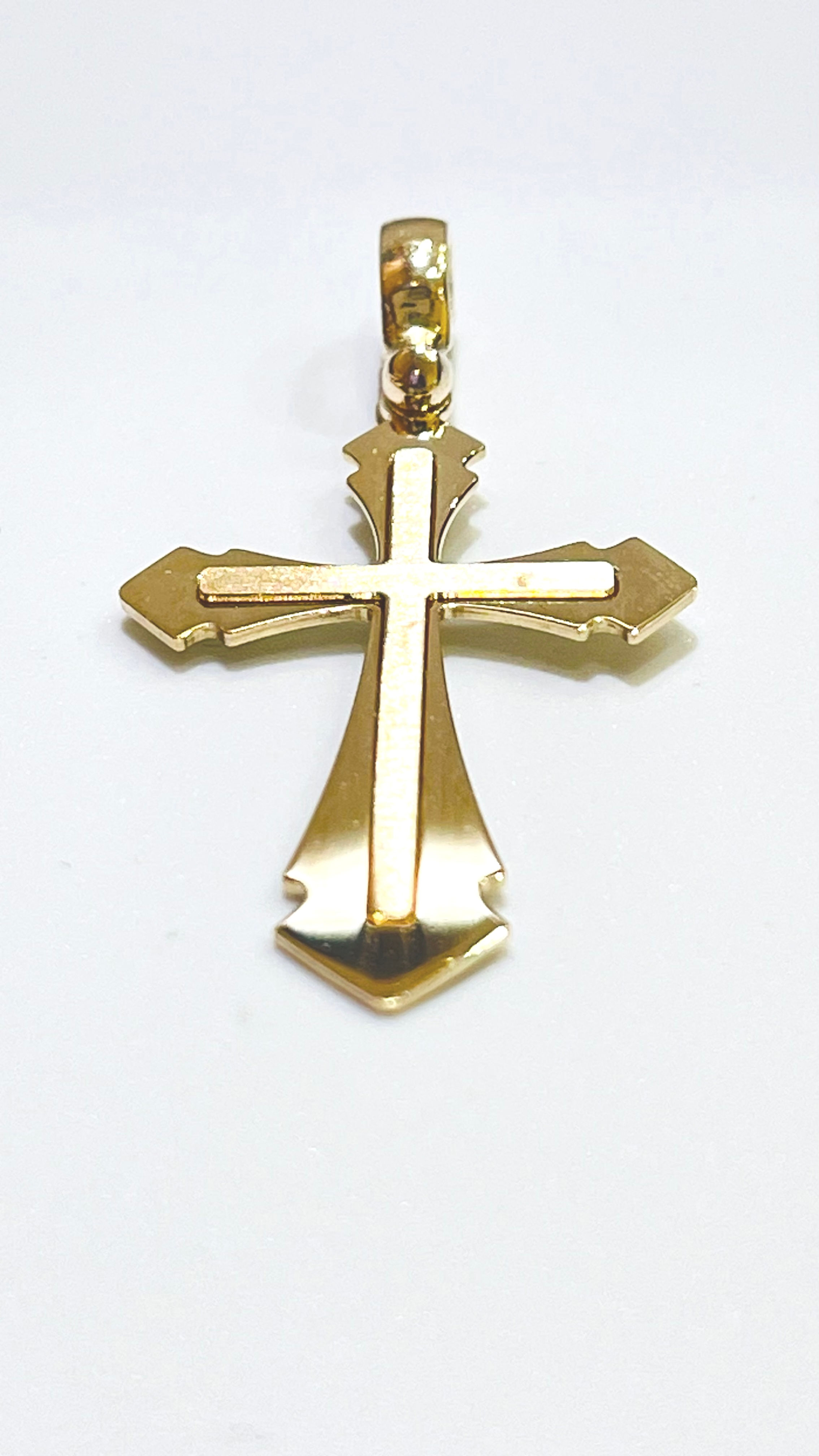 Cross pendant