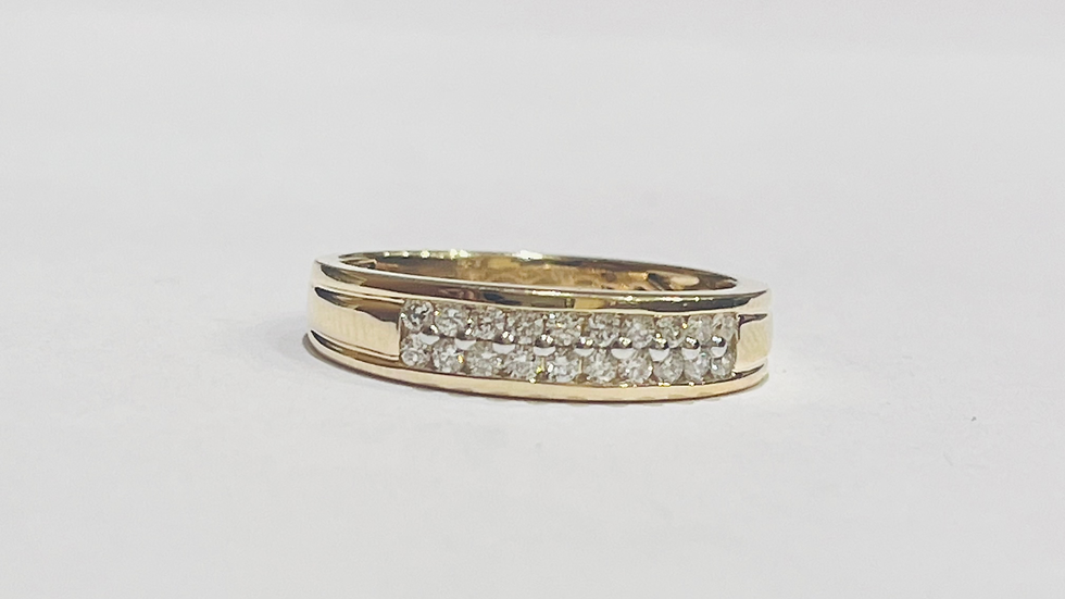 Thumbnail: Wedding ring lady