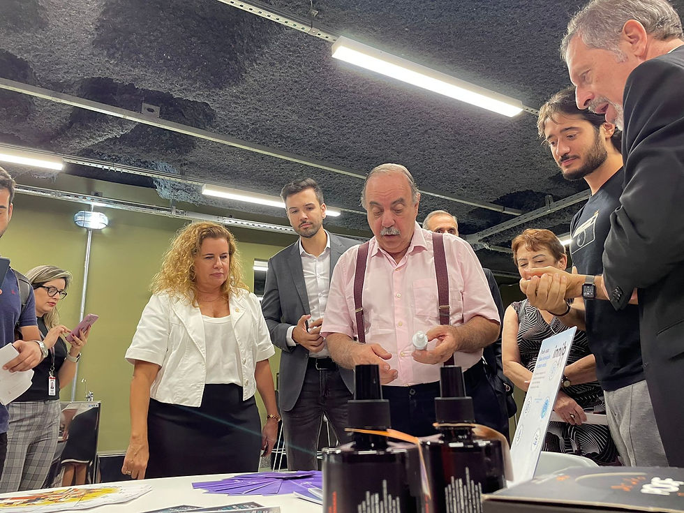 Autoridades conhecem produtos desenvolvidos no BH-TEC