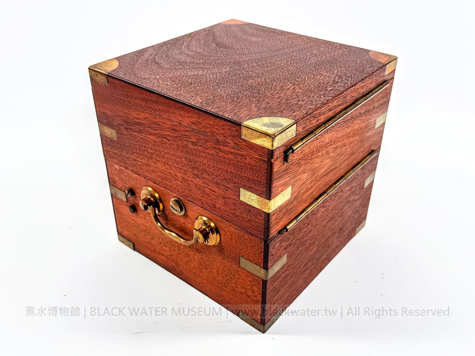 1941 U.S. NAVY Hamilton Model 21 Marine Chronometer N4864 (Size 85) | 民國30年(1941),美國海軍,漢米爾頓 21型 航海天文鐘,序號4864《Black Water Museum Collections | 黑水博物館館藏》