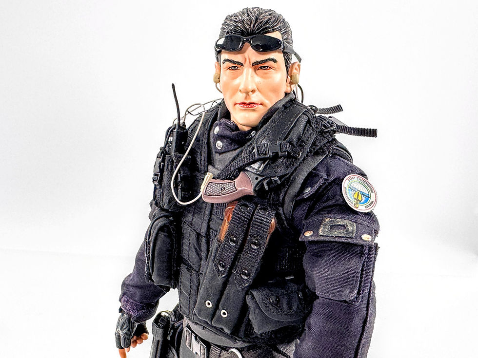 GIGN Operator, 1/6 Scale Fully Poseable 12" Action Figure(Groupe d'Intervention de la Gendarmerie Nationale)(Collection Set No. 2)
法國國家憲兵干預組(GIGN)幹員1/6比例可動人形(館藏第二組)《Black Water Museum Collections | 黑水博物館館藏》