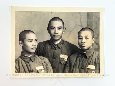 民國40年(1951)中華民國陸軍第18軍第118師軍士隊官兵於臺灣宜蘭枕頭山合影照片