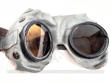 民國31年(1942) 德國 尼采與岡瑟(N&G) / 梅茲工廠 (Merz-Werke) 烏特拉辛 (Ultrasin) 防護風鏡套組