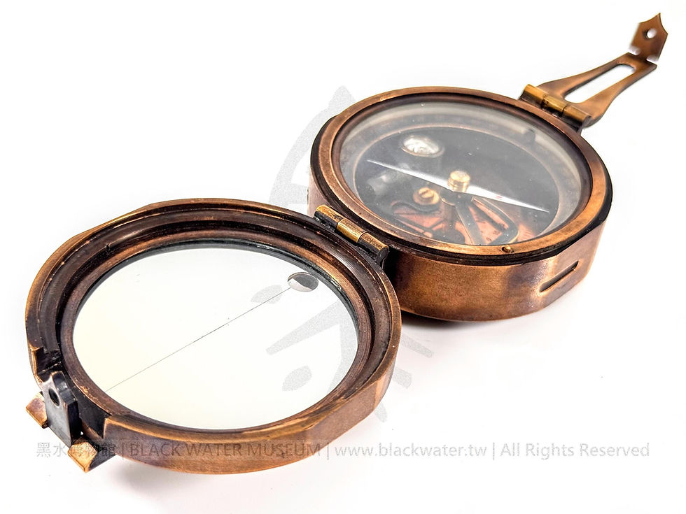 Fictional Compass - 1914 British Army Brass BRINTON MK1 Compass (Replica of US Brunton)

虛構羅盤-民國3年(1914)英國陸軍黃銅BRINTON MK1羅盤，仿美國布倫頓羅盤（Brunton Compass）