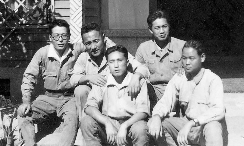 前日本帝國憲兵隊(Kempeitai)擔任福爾摩沙代表團警衛任務,以防止竊盜行為。