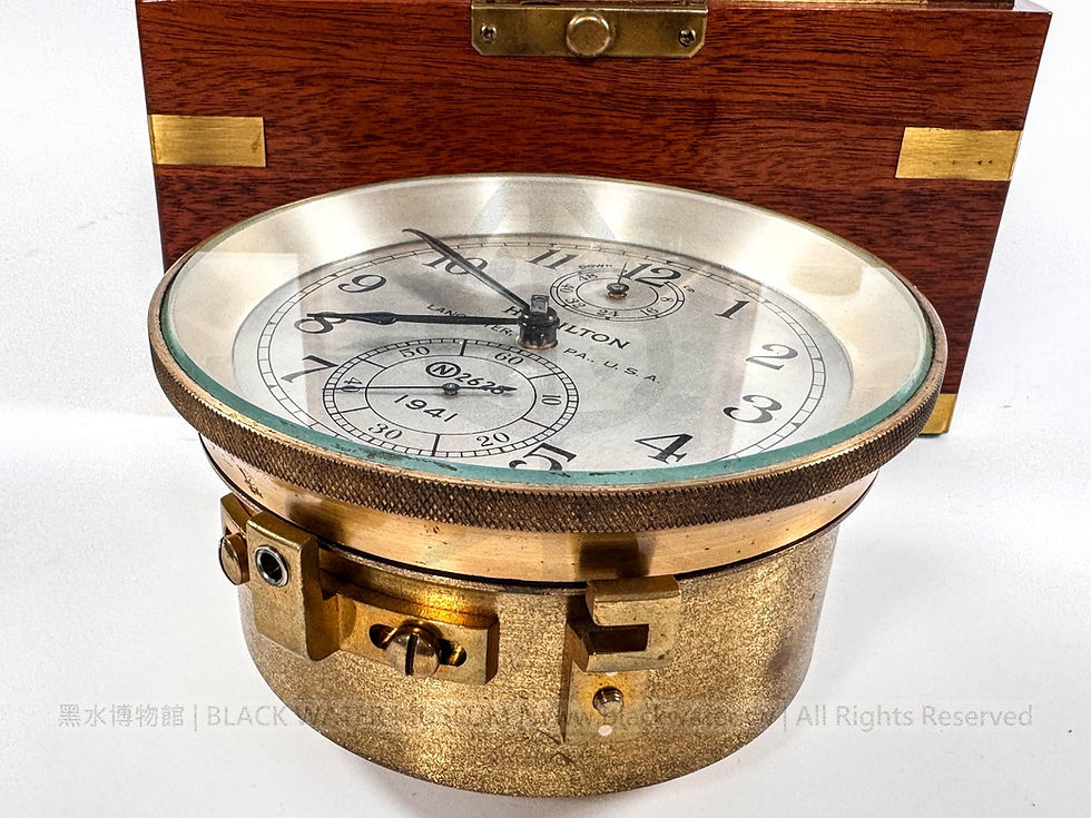 1941 U.S. NAVY Hamilton Model 21 Marine Chronometer N2628 (Size 85) | 民國30年(1941)，美國海軍，漢米爾頓 21型 航海天文鐘，序號2628《Black Water Museum Collections | 黑水博物館館藏》
