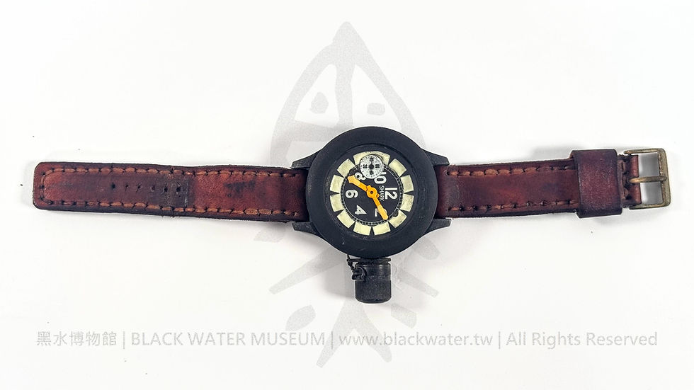 SHARK Molnija 3602 Canteen Crown Dive Watch (Black Shark / Black Hole Series)
SHARK 閃電牌(Molnija) 3602機芯 壺冠式潛水腕錶(Black Shark / Black Hole 系列)《Black Water Museum Collections | 黑水博物館館藏》