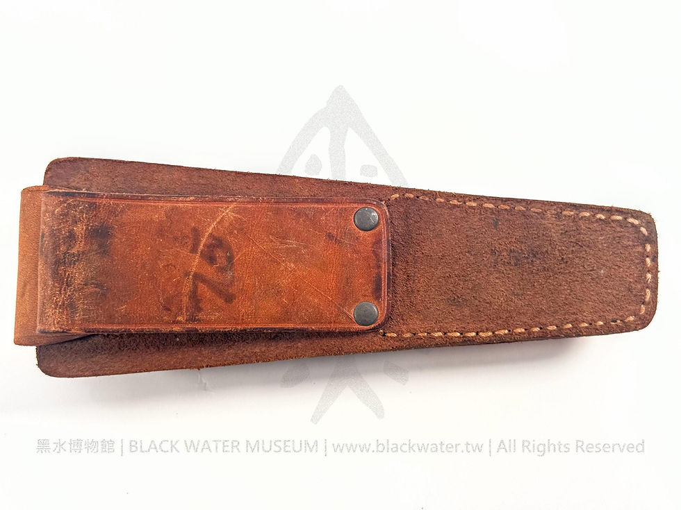 WWII U.S. Army Signal Corps Tool Equipment TE-33 (with CS-34 Pouch, TL-13-A Lineman's Pliers and TL-29 Electrician's Knife)
二戰時期美國陸軍通信部隊 TE-33 工具組(含 CS-34 工具套、TL-13-A 電工鉗及 TL-29 電工刀)《Black Water Museum Collections | 黑水博物館館藏》