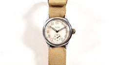 民國31年(1942)，美國愛爾琴（Elgin）Cal. 580 小秒針軍用規格手錶