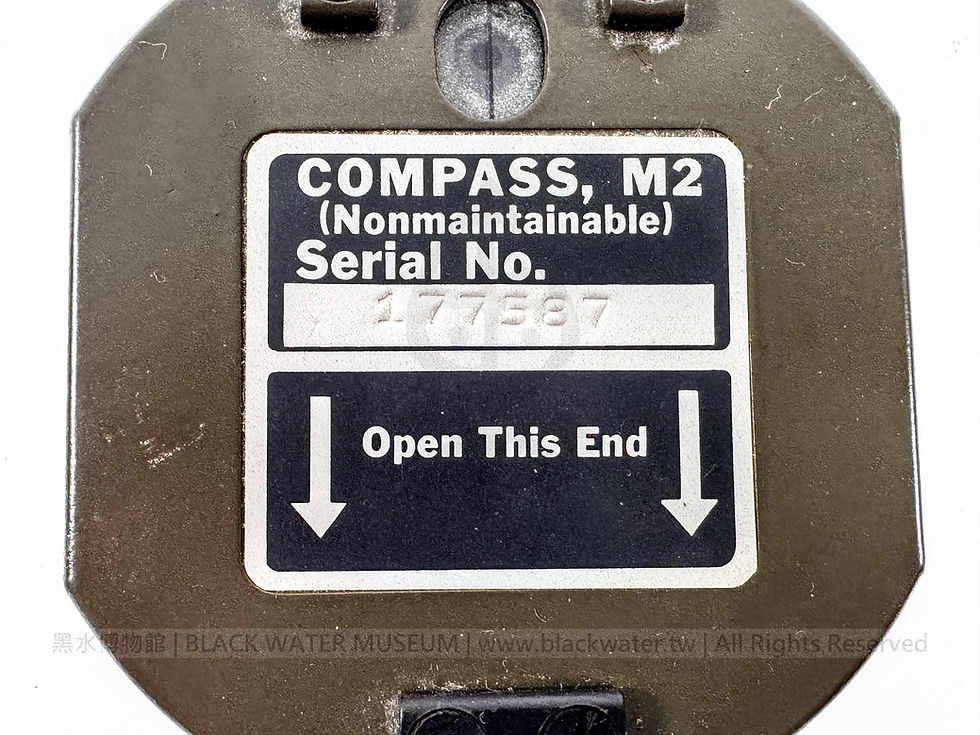 c. 1976 U.S. Army M2 Artillery Compass (Wm. Ainsworth & Sons) SN:177587

民國65年(1976)美國陸軍 M2 砲兵羅盤（愛因斯沃斯公司）序號177587《Black Water Museum Collections | 黑水博物館館藏》