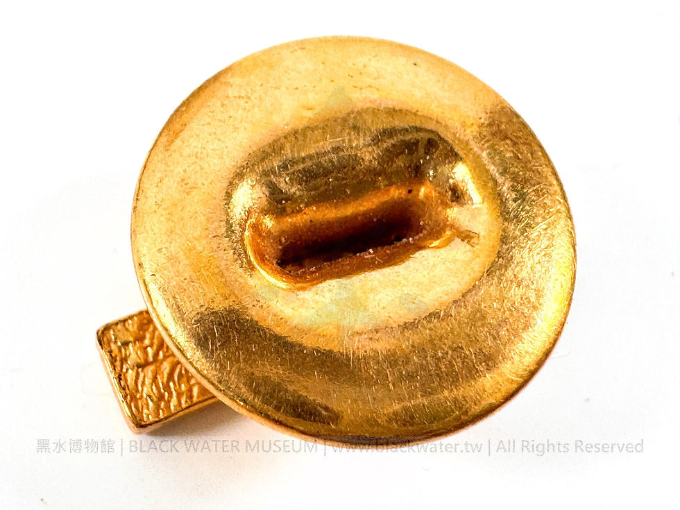 WWII Era US 20th Army Air Force Cpl. Arthur L. Kelly Bronze Star Medal (with Original Presentation Box and Lapel Pin)
二戰時期 美國陸軍第20航空隊 亞瑟·L·凱利下士 銅星勳章(含原裝盒與略章領針)《Black Water Museum Collections | 黑水博物館館藏》