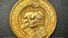 立陶宛建省紀念獎章,(銅質, 民國16年), 彼德拉斯-里姆沙 設計, Huguenin Fréres公司鑄造