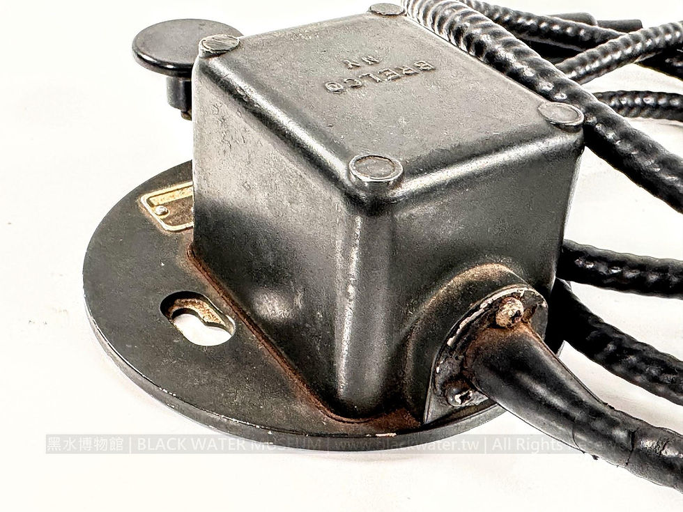1945 U.S. Navy Brelco CAQZ-26026 Waterproofed and Spark-Protected Telegraph Key

民國34年(1945)美國海軍布雷爾科（Brelco）CAQZ-26026防水防爆式電鍵《Black Water Museum Collections | 黑水博物館館藏》