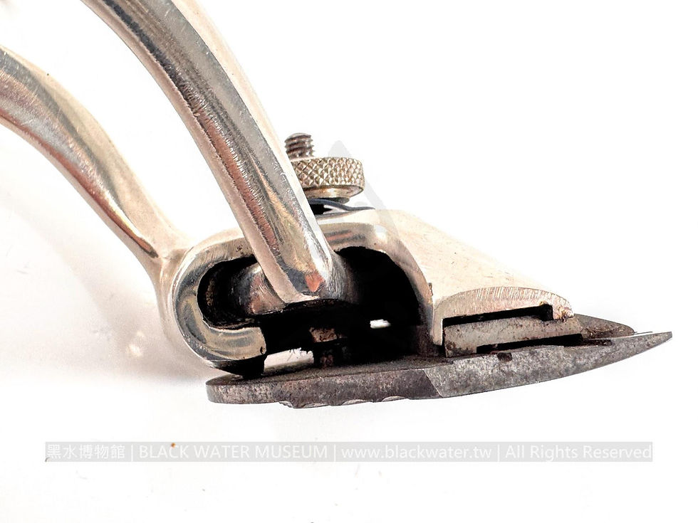 c.1930s–1940s German Alco No. 0 Manual Hair Clipper with A.C.S. Balance Trademark
1930至1940年代德國 Alco No.0 手動理髮推剪——A.C.S.天平商標《Black Water Museum Collections | 黑水博物館館藏》